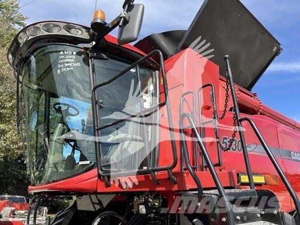 Case IH 5130 Moissonneuse batteuse