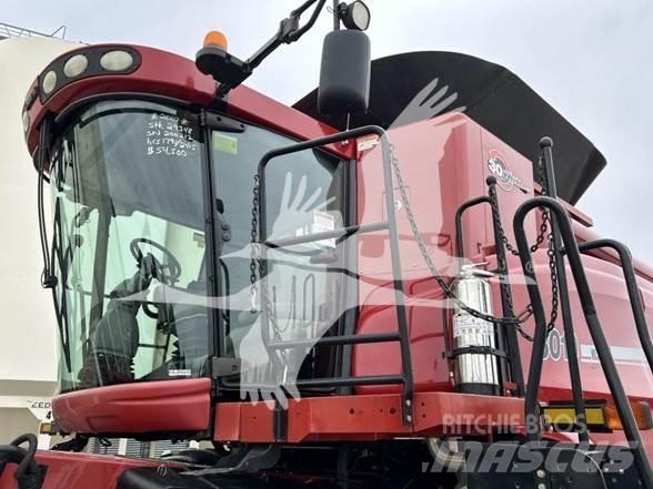 Case IH 8010 Moissonneuse batteuse