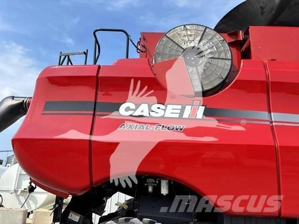Case IH 8010 Moissonneuse batteuse