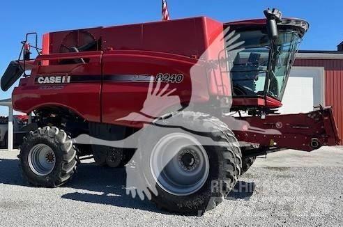 Case IH 8240 Moissonneuse batteuse