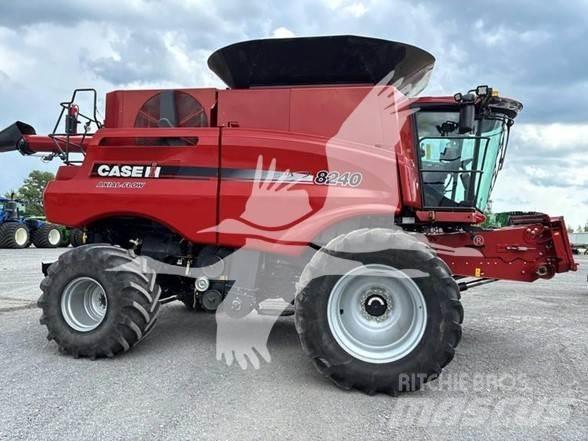 Case IH 8240 Moissonneuse batteuse