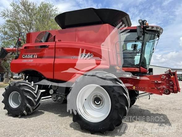 Case IH 8250 Moissonneuse batteuse