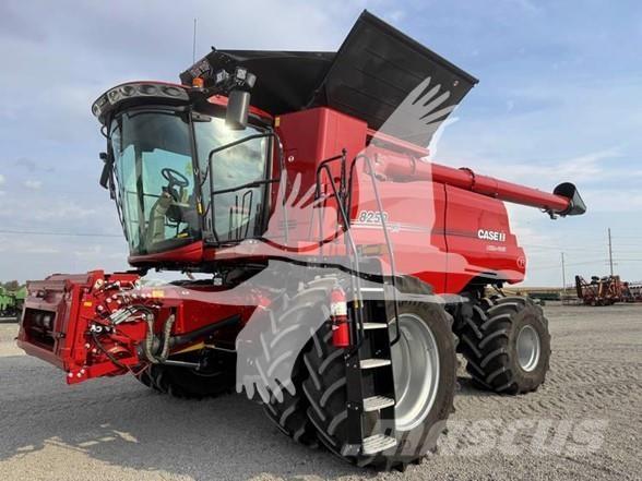 Case IH 8250 Moissonneuse batteuse
