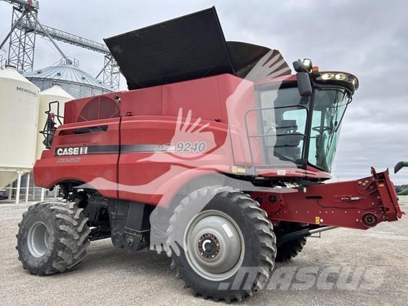 Case IH 9240 Moissonneuse batteuse