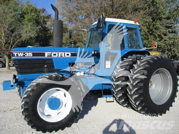Ford TW35 Tracteur