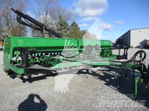 John Deere 750 Semoir