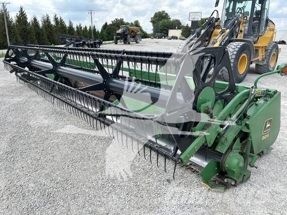 John Deere 925 Barre de coupe pour moissonneuse batteuse