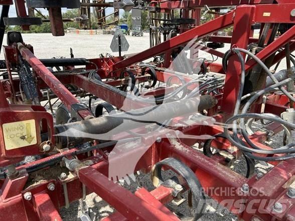 Salford 700 Déchaumeur, cultivateur