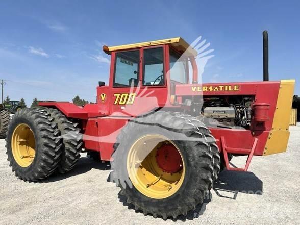 Versatile 700 Tracteur