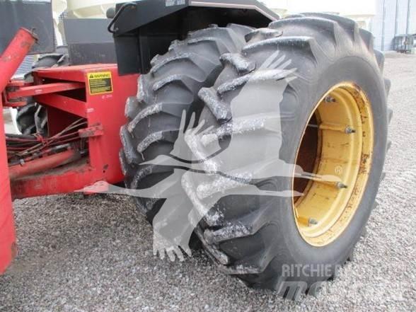Versatile 876 Tracteur