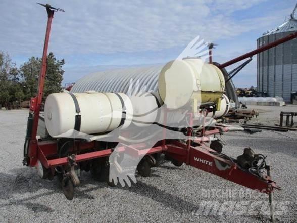 White 6100 Planteuse