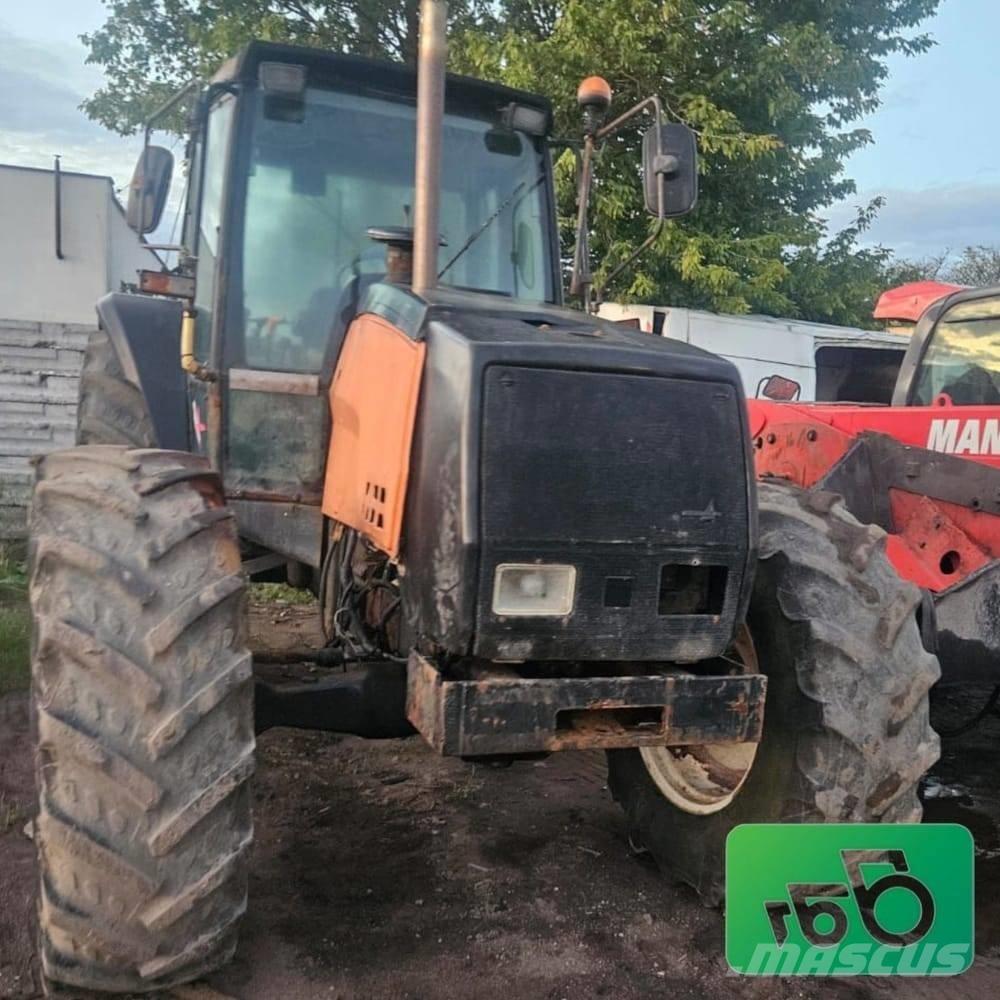 Valmet 8350. Parts Tracteur