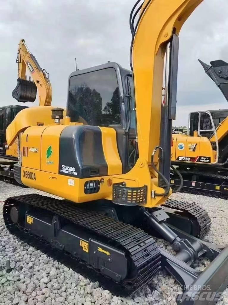 XCMG 60 Pelle sur chenilles