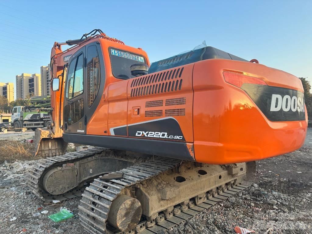 Doosan DX220LC-9 Pelle sur chenilles