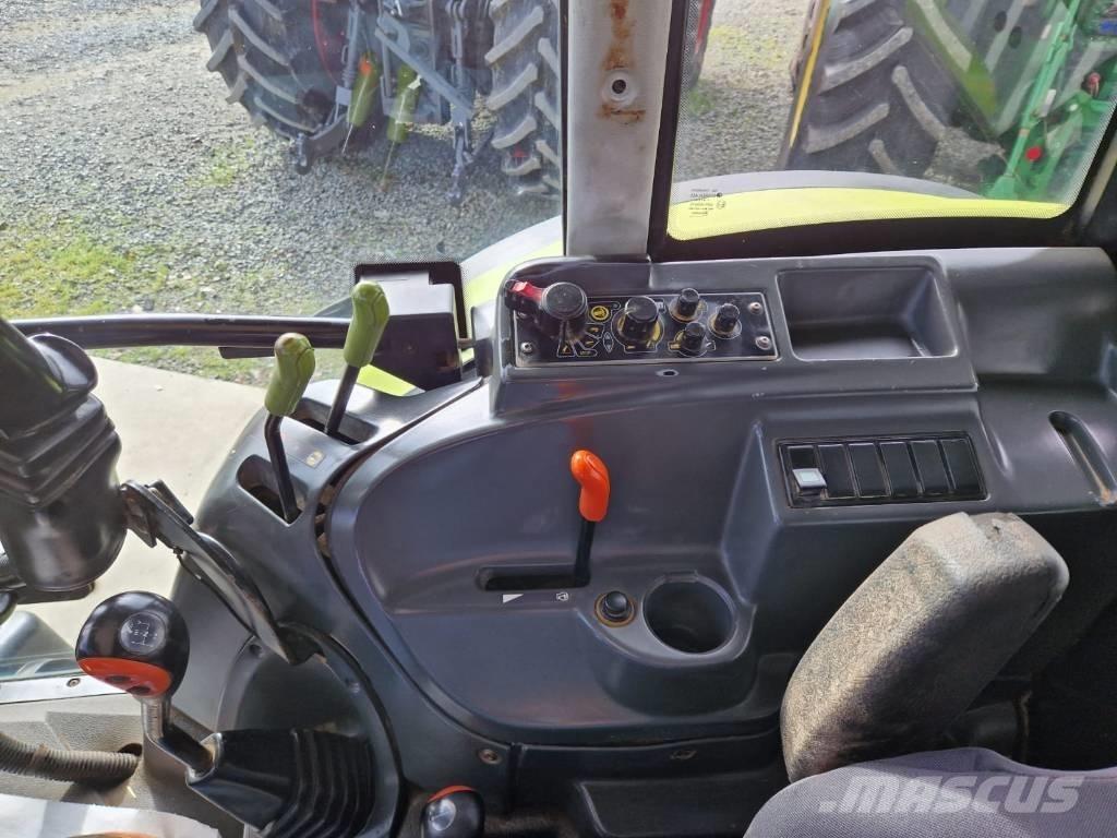 CLAAS Axos 320 CX Tracteur