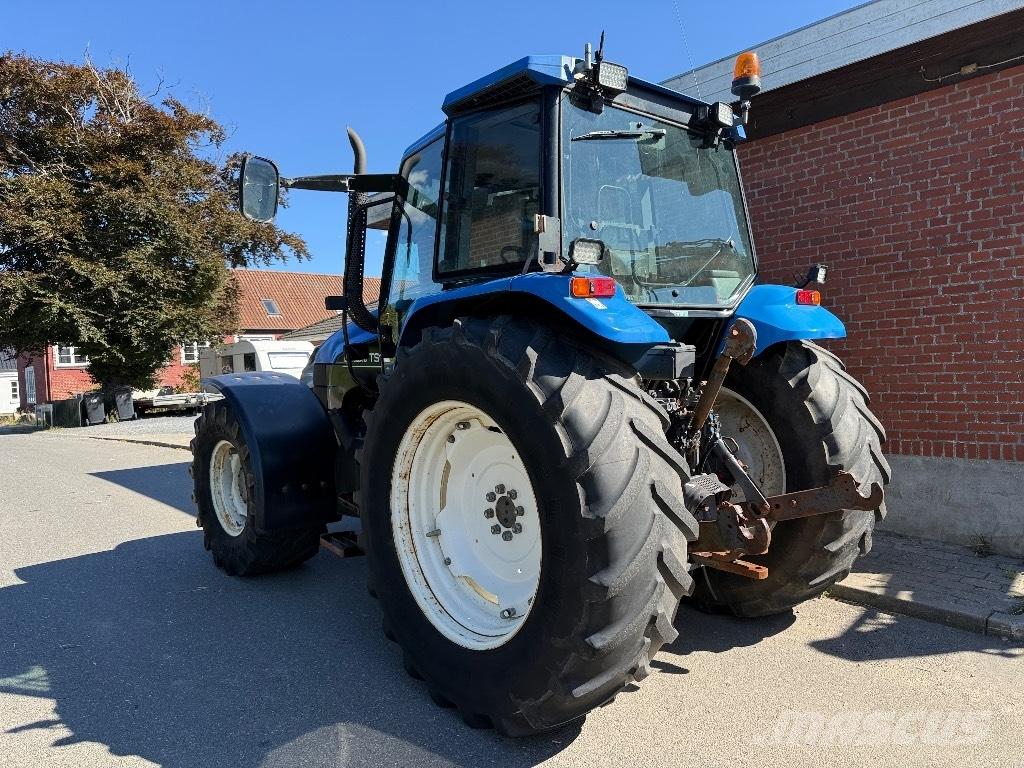 New Holland TS 115 Tracteur