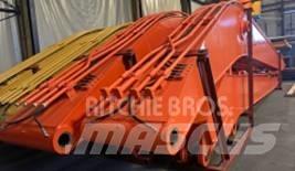 Doosan DX 225 LRA Pelle rétro arrière