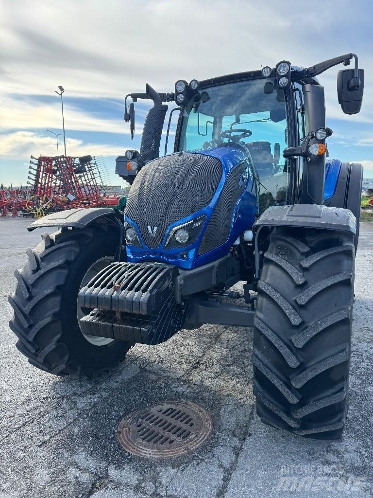 Valtra N 124 Tracteur