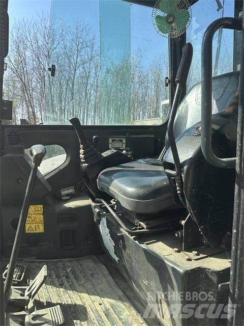 CAT ZX50 Pelle sur chenilles