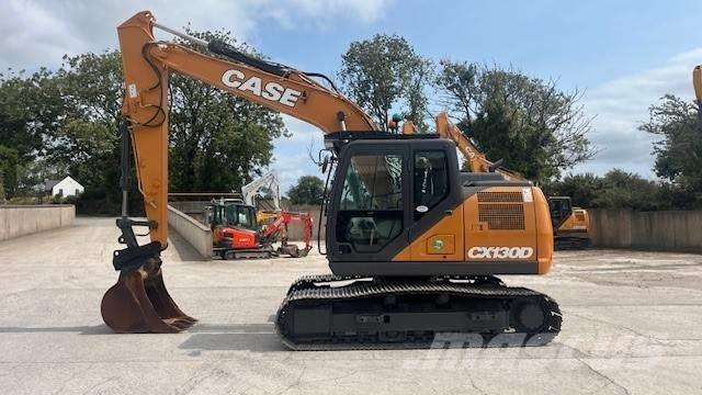 CASE 130D Pelle sur chenilles