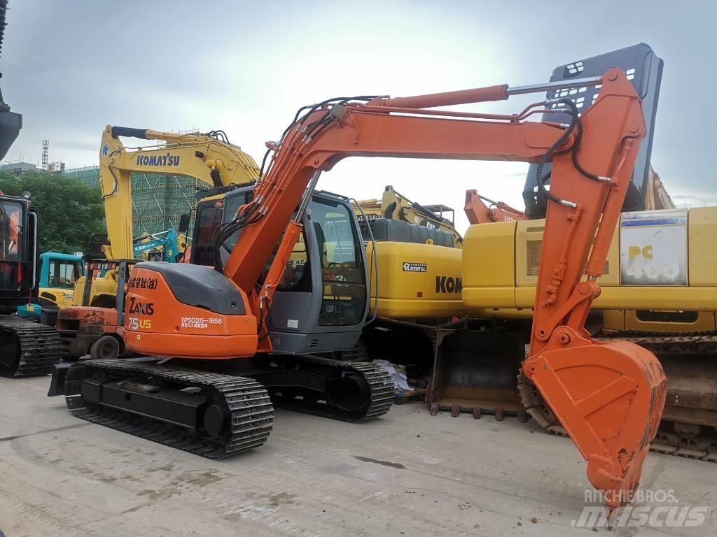 Hitachi ZX 75 Pelle sur chenilles