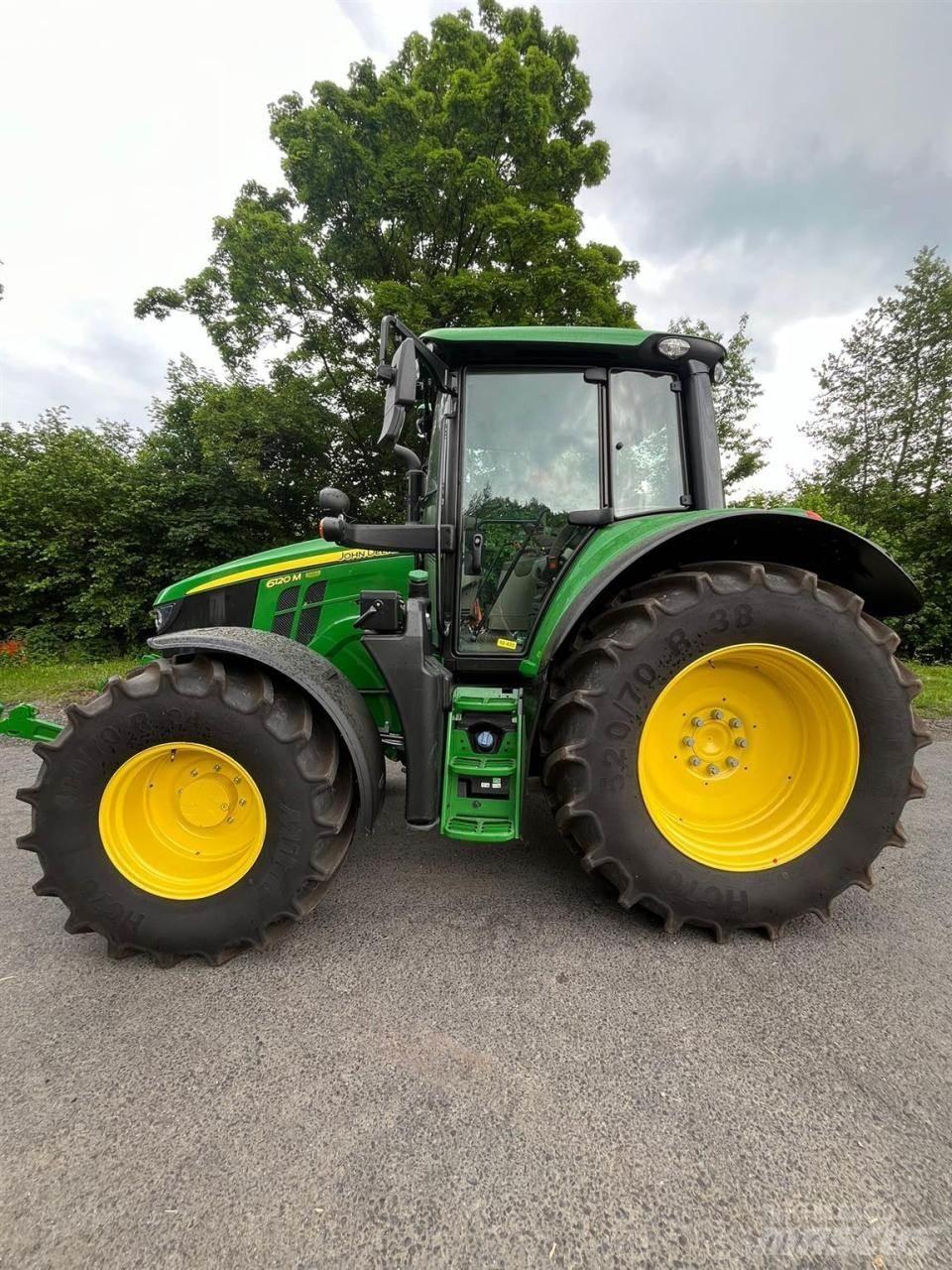 John Deere 6120M Tracteur