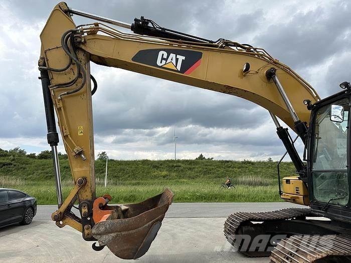 CAT 320FL Pelle sur chenilles