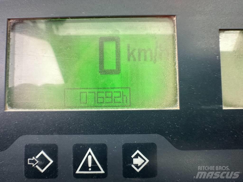 Komatsu WA 100 M-7 Chargeuse sur pneus