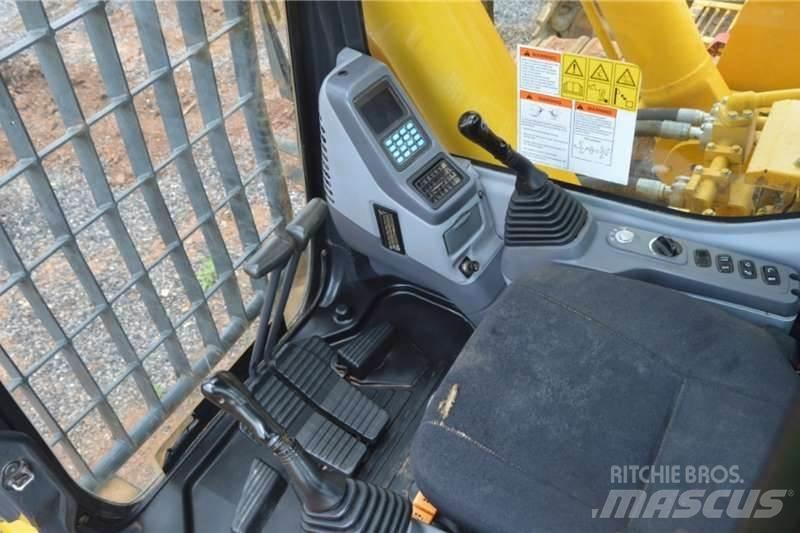 Komatsu PC850-5 Mini pelle < 7t