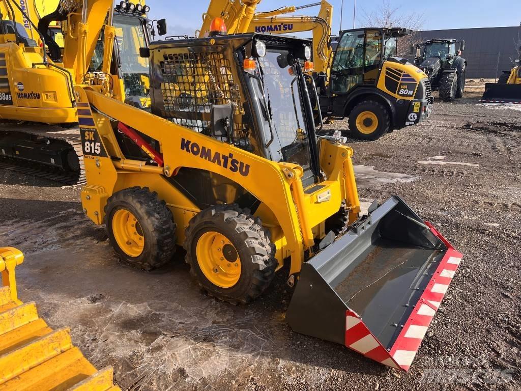 Komatsu SK815-8 Chargeuse compacte