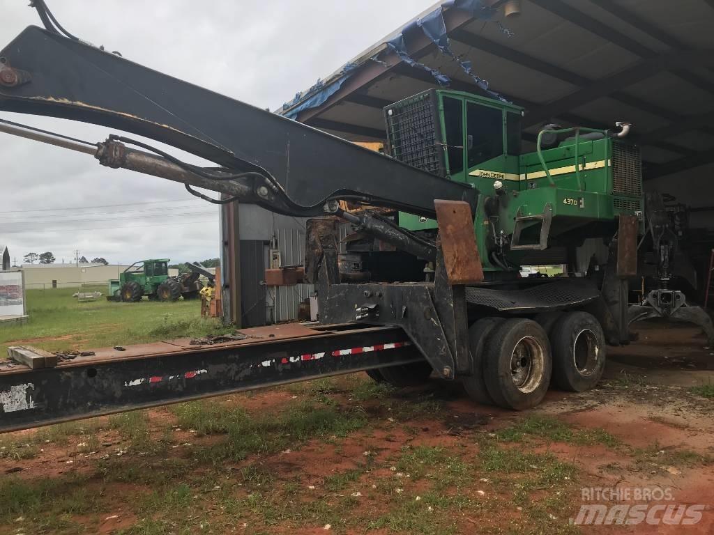 John Deere 437 D Chargeuse forestière