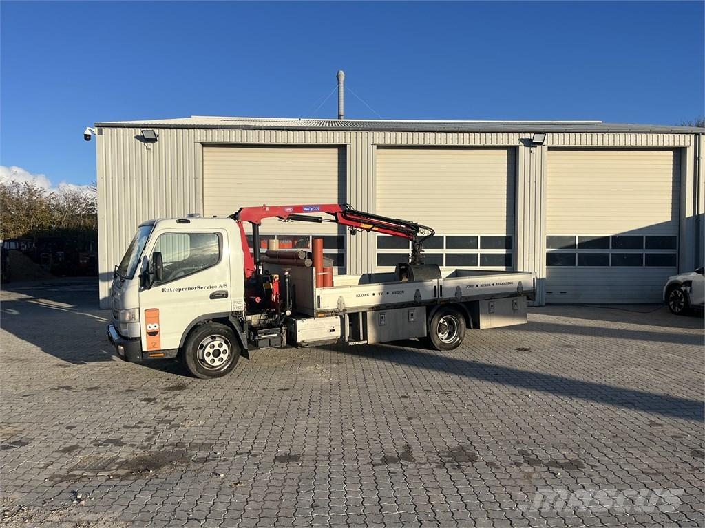 Mitsubishi Canter Camion plateau