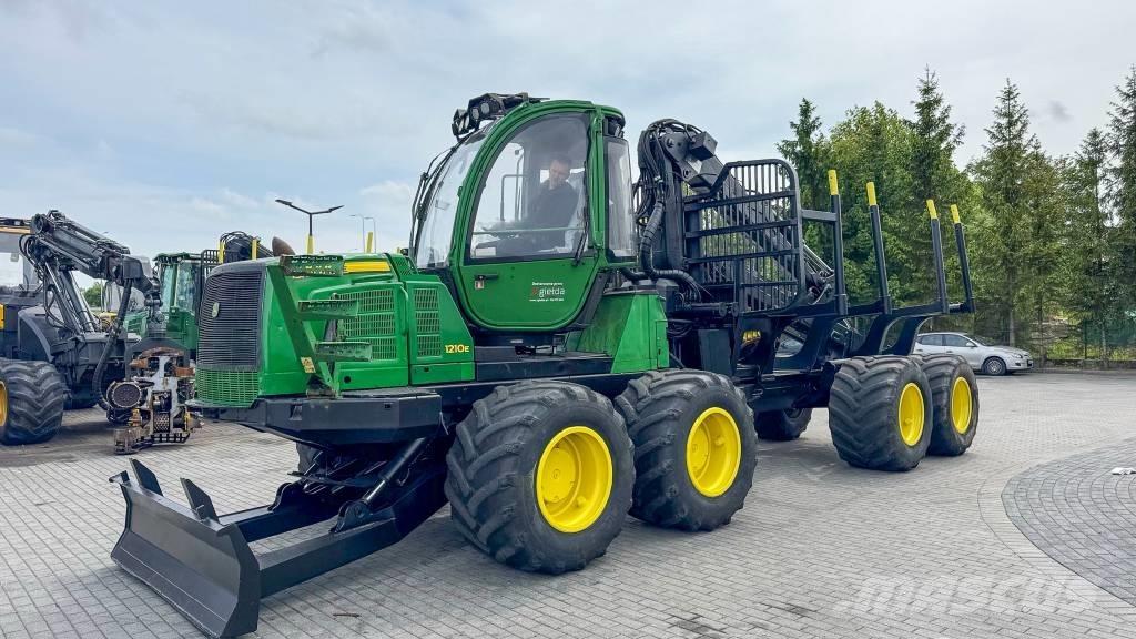 John Deere 1210E Porteur