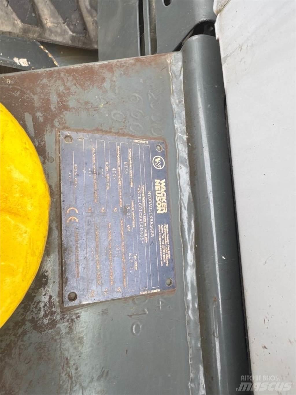 Wacker Neuson ET35 Pelle sur chenilles
