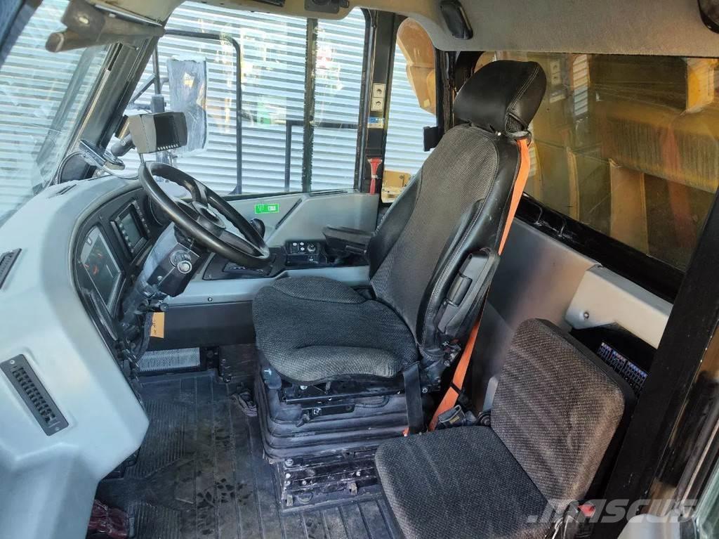CAT 772G Tombereau rigide