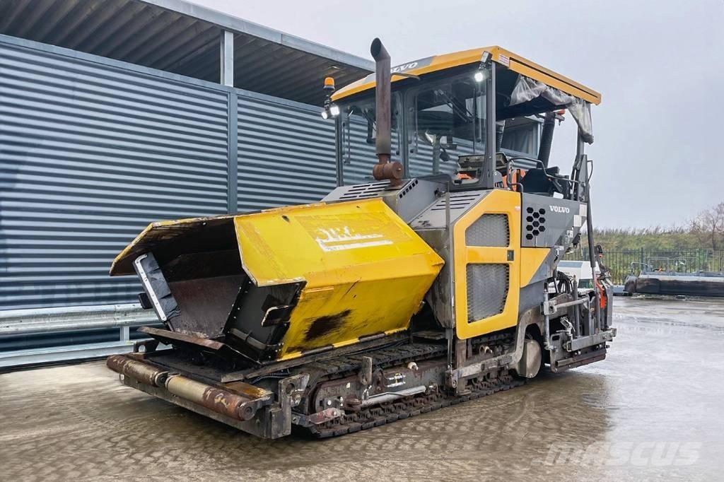 Volvo P7820C Finisseur
