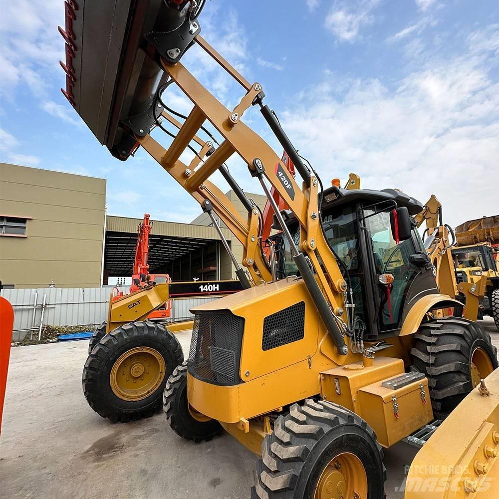 CAT 420 F Tractopelle