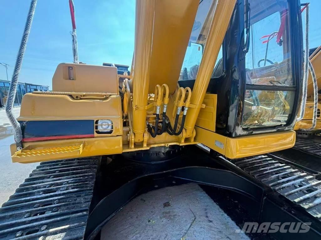 CAT 320 B L Pelle sur chenilles