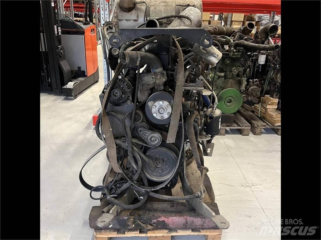 Sisu 74 CWA 4V Moteur