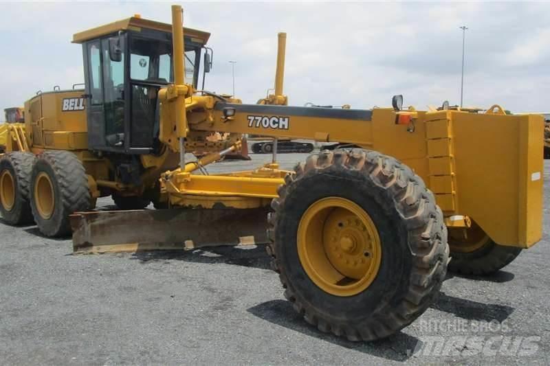 Bell 770CH Niveleuse