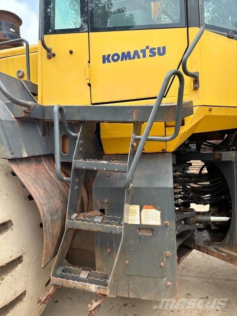Komatsu WA 470-6 Chargeuse sur pneus