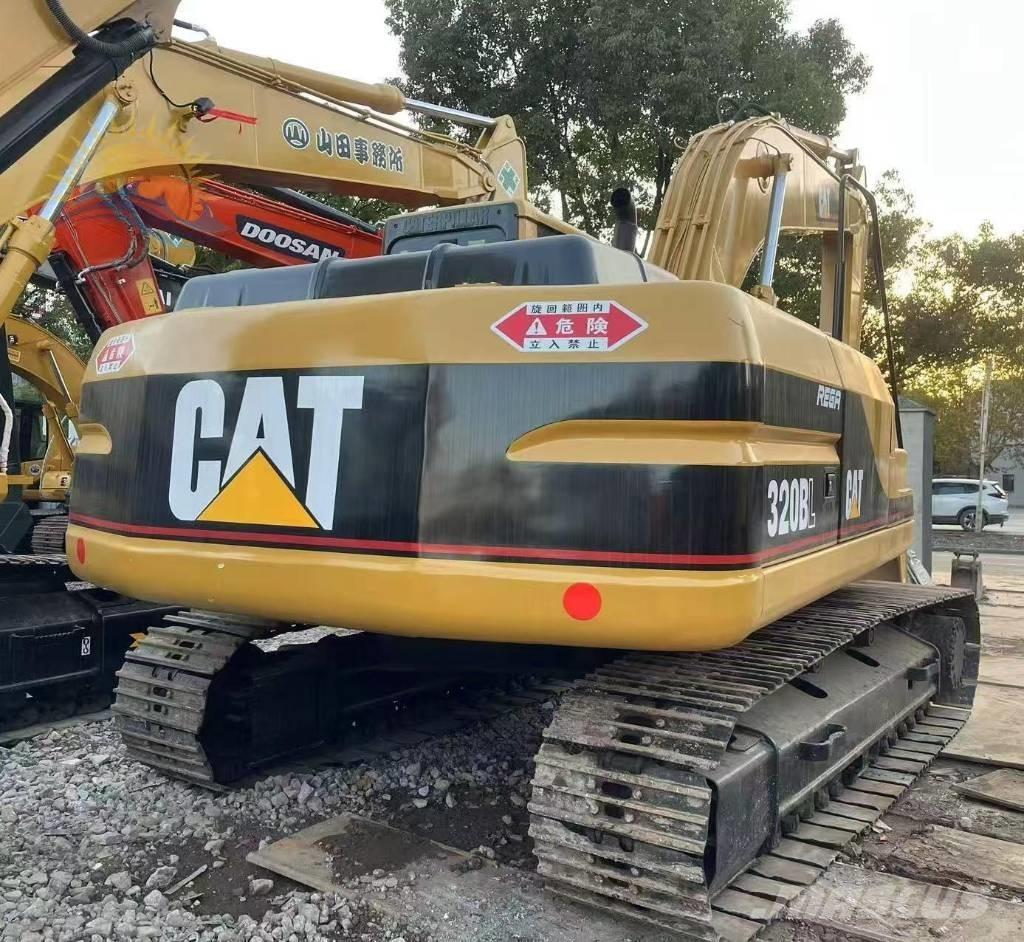 CAT 320 B L Pelle sur chenilles