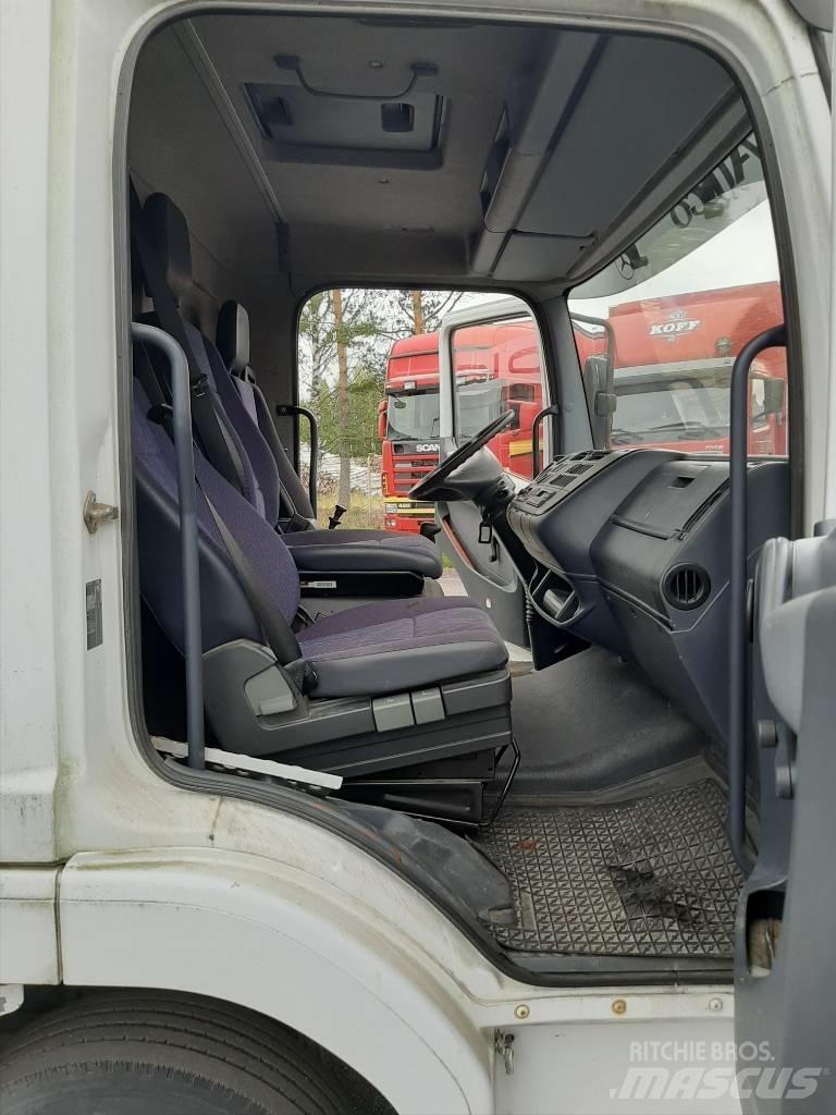 Mercedes-Benz 815 Camion Fourgon