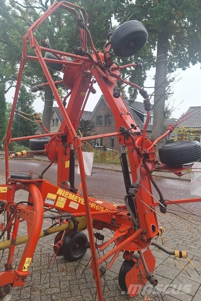 Niemeyer HR 675 DH Rateau faneur