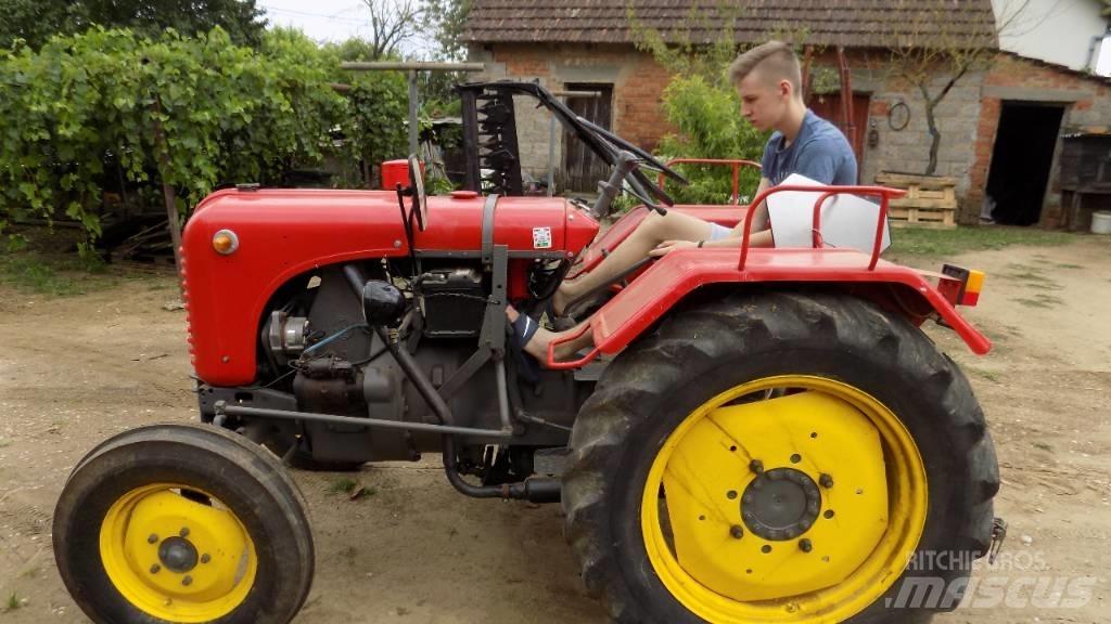 Steyr T 84 Tracteur