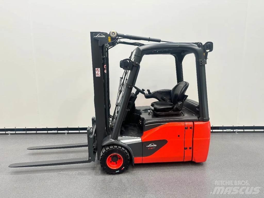 Linde 386 E 18-02 Chariots élévateurs électriques