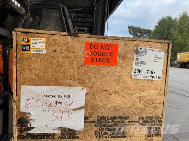 CAT 320 Pelle sur chenilles