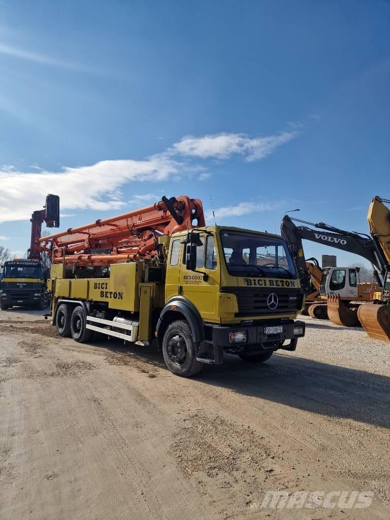 Mercedes-Benz 2531 Camion malaxeur