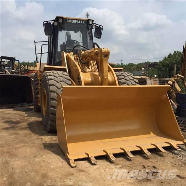 CAT 966G Chargeuse sur pneus