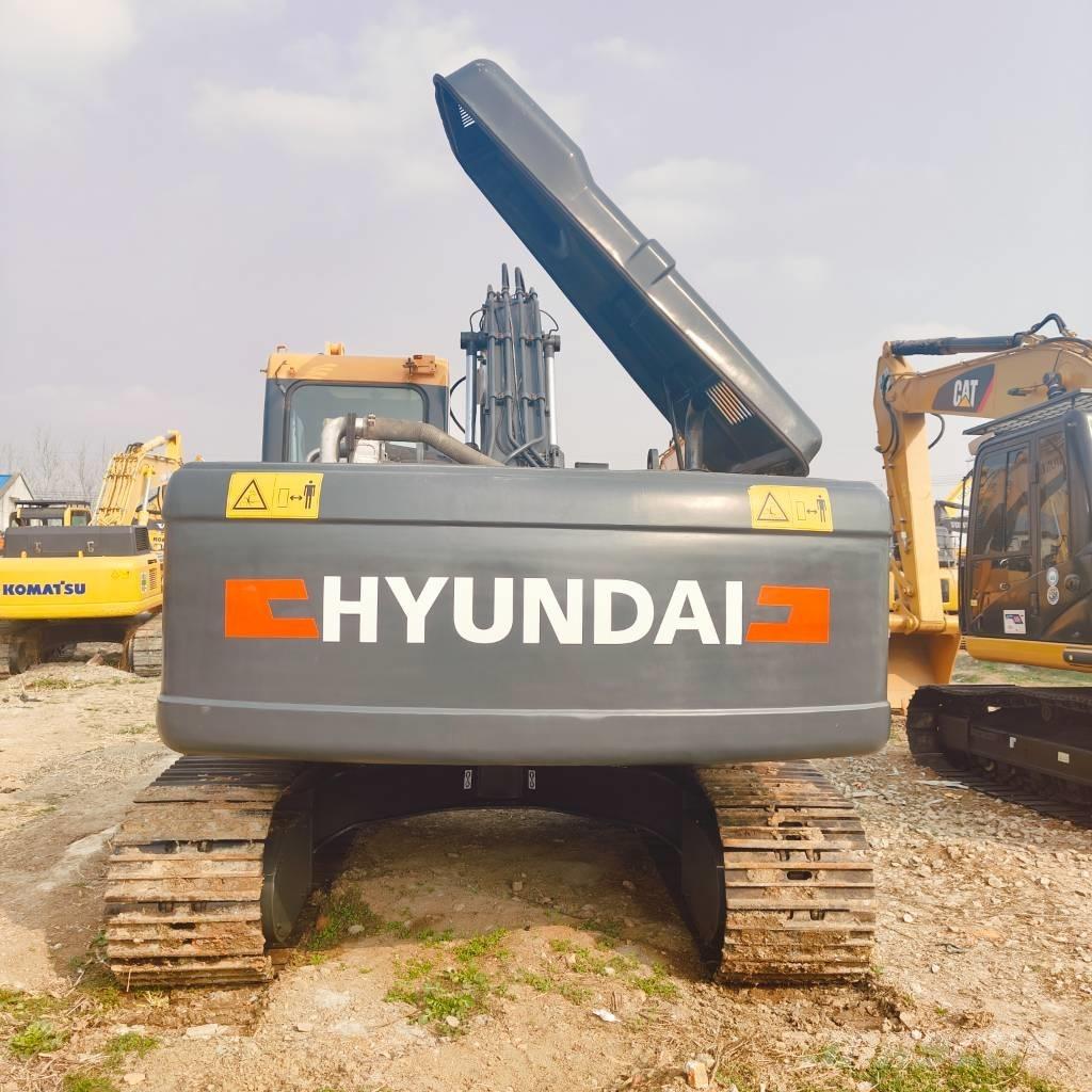 Hyundai R220LC-9S Pelle sur chenilles